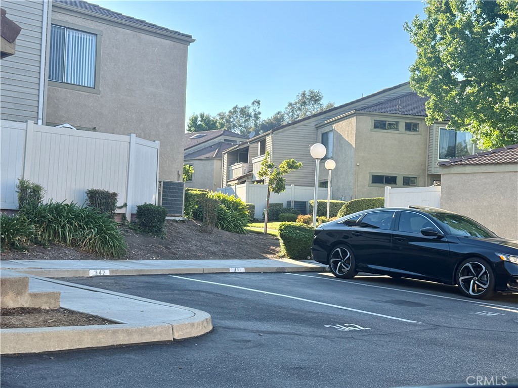 https://media.crmls.org/medias/0b25ecfc-0038-4378-87d2-aaede1d303b5.jpg?preset=X-Large