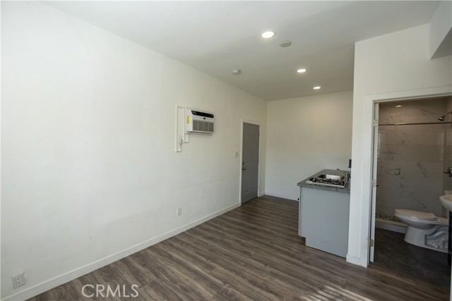 Detail Gallery Image 7 of 12 For 4608 Melbourne #3/4,  Hollywood,  CA 90027 - 0 Beds | 1 Baths