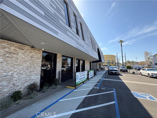 328 S Atlantic Boulevard, Monterey Park, California 91754, ,Commercial Lease,For Rent,328 S Atlantic Boulevard,CRTR25066627