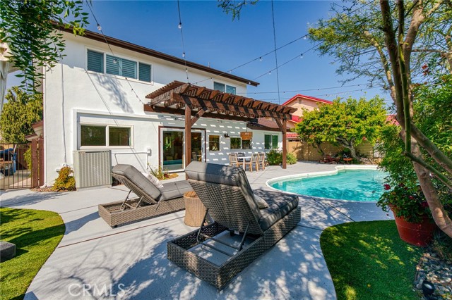 Image 56 of 73 For 4972 Park  