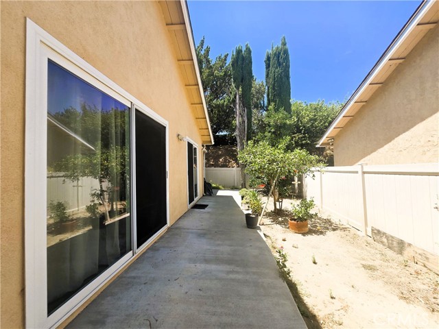 Detail Gallery Image 19 of 37 For 26487 Fairway Cir, Newhall,  CA 91321 - 2 Beds | 2 Baths