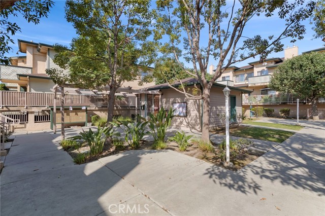 Detail Gallery Image 12 of 30 For 1235 E Carson St #4,  Carson,  CA 90745 - 2 Beds | 2 Baths