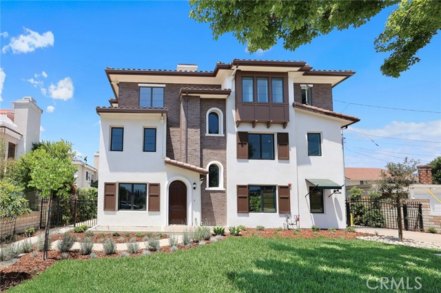 905 sunset Boulevard, Arcadia CA: https://media.crmls.org/medias/0b27be6e-0865-4d63-ab22-ceab256ecb83.jpg