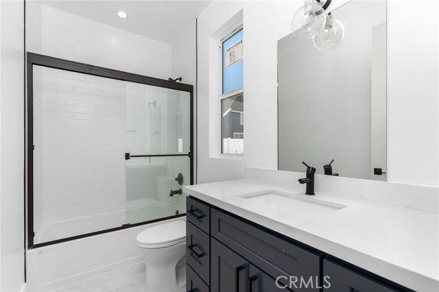 1255 North Gower Street photo 5
