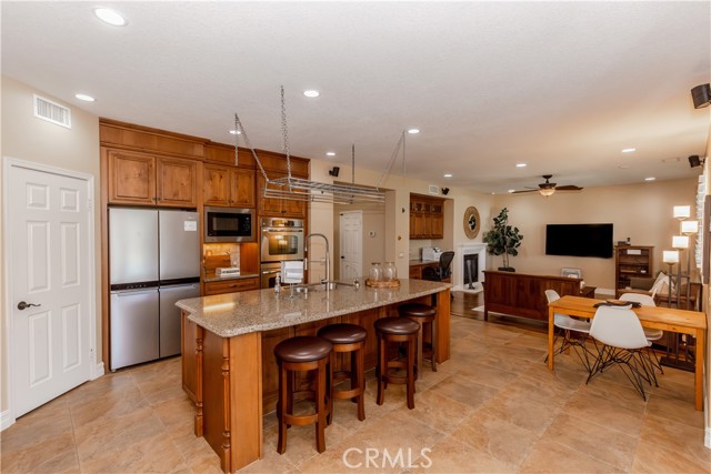 3384 Amethyst Street, Corona CA: https://media.crmls.org/medias/0b281d58-70d6-4919-8614-4c781ecc6602.jpg