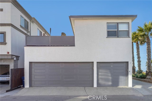 2 2nd Street, Hermosa Beach, California 90254, ,Residential Income,For Sale,2nd Street,SB25041878