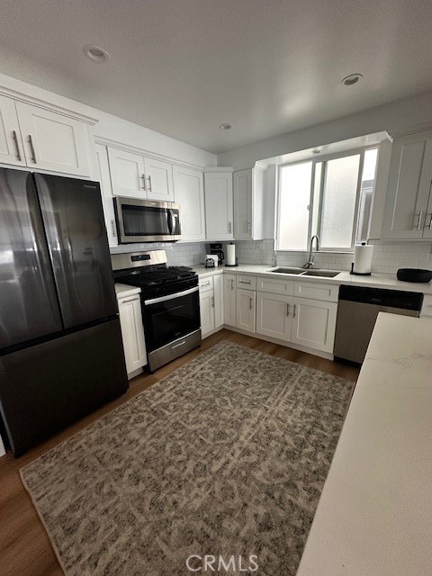 4704 Seashore Drive, Newport Beach CA: https://media.crmls.org/medias/0b287194-887a-4ae2-8586-ae22323e4240.jpg