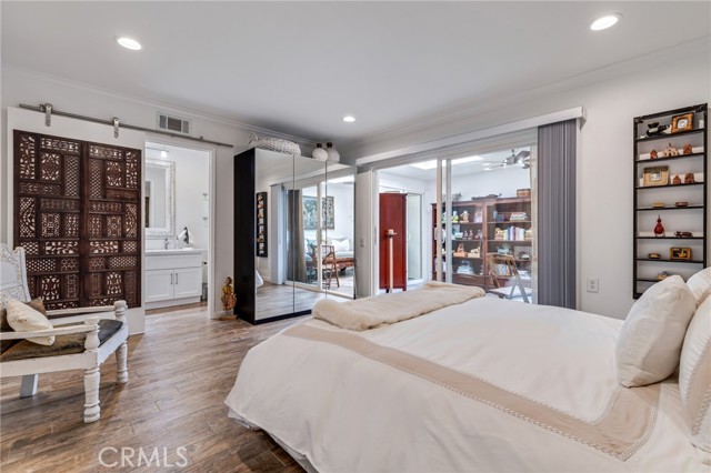 Image 26 of 40 For 5321 Bahia Blanca  B
