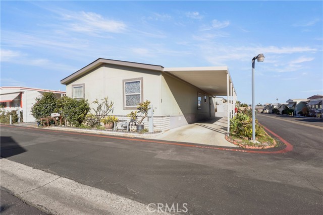 Detail Gallery Image 3 of 12 For 14362 17 Bushard  St #17,  Westminster,  CA 92683 - 3 Beds | 2 Baths