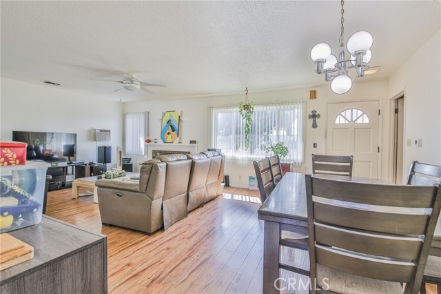 Detail Gallery Image 8 of 36 For 1315 Hillside, Pomona,  CA 91768 - 3 Beds | 2 Baths