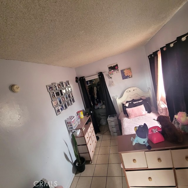 6527 Marlow Avenue, Bell Gardens CA: https://media.crmls.org/medias/0b2aca29-ee50-405a-a0d7-92e7e0507dba.jpg