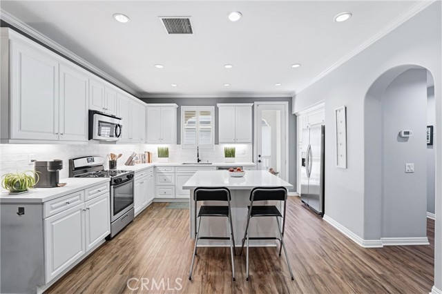 Detail Gallery Image 13 of 42 For 755 S Kroeger St, Anaheim,  CA 92805 - 3 Beds | 3/1 Baths