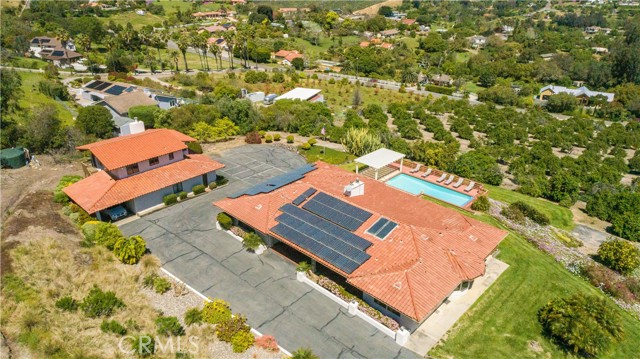 4960 Sleeping Indian Road, Fallbrook, California 92028, 4 Bedrooms Bedrooms, ,4 BathroomsBathrooms,Residential,For Sale,Sleeping Indian Road,SW24081467