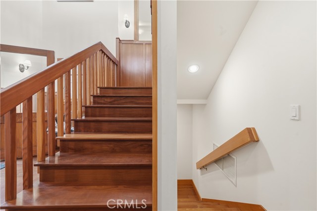 Detail Gallery Image 31 of 37 For 624 6th St, Manhattan Beach,  CA 90266 - 5 Beds | 4 Baths