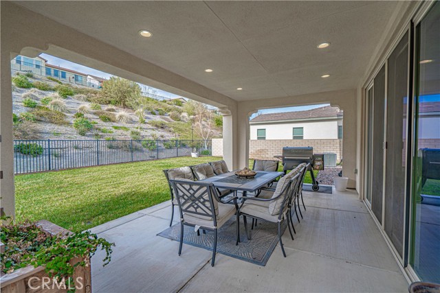 Image 55 of 73 For 18642 Cedar Crest Drive
