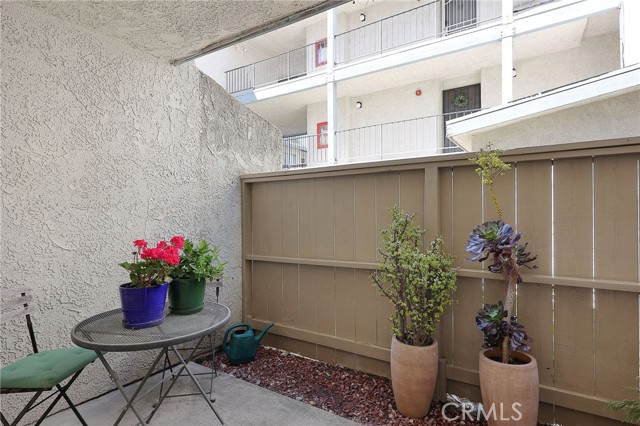 Detail Gallery Image 12 of 19 For 21801 Roscoe Bld #132,  Canoga Park,  CA 91304 - 1 Beds | 1 Baths