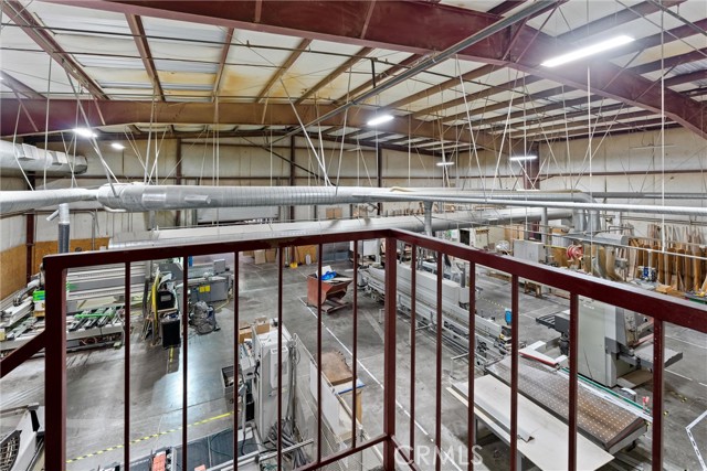 Image 33 of 71 For 958 Mckale Road