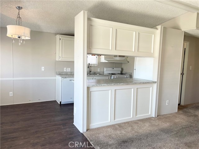 Detail Gallery Image 6 of 20 For 42751 E Florida #32,  Hemet,  CA 92544 - 2 Beds | 2 Baths