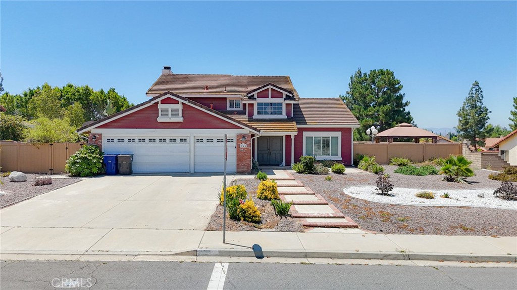245 Cottonwood Avenue