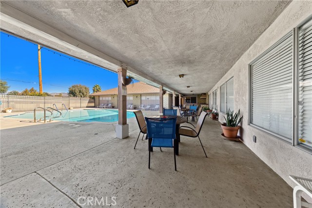 1895 W Devonshire Avenue, Hemet CA: https://media.crmls.org/medias/0b30c68a-f893-44e5-b0ce-7f0ef880f219.jpg