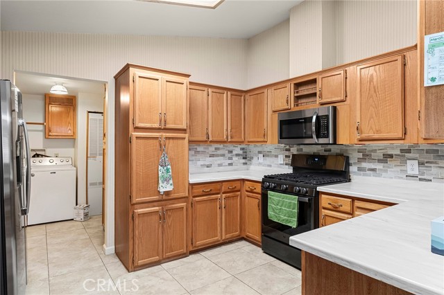 Detail Gallery Image 3 of 43 For 2050 Springfield Dr #323,  Chico,  CA 95928 - 2 Beds | 2 Baths
