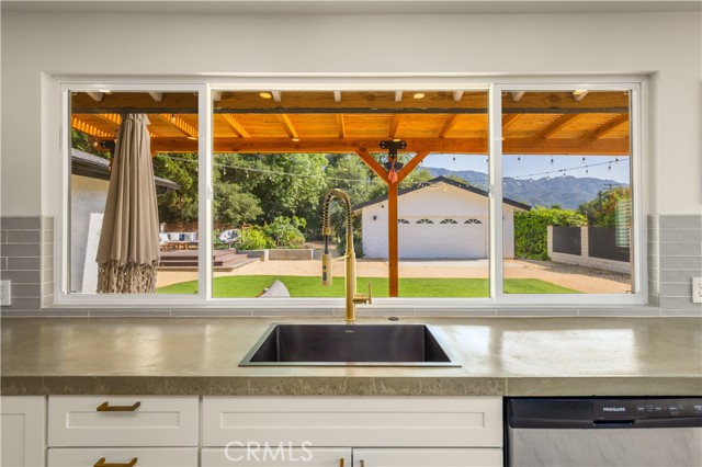Detail Gallery Image 14 of 29 For 1994 E Ojai Ave, Ojai,  CA 93023 - 3 Beds | 2 Baths