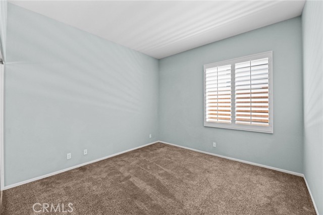 Image 19 of 36 For 41799 Cascades Court