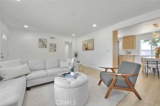 Detail Gallery Image 7 of 54 For 9398 Exeter Ave, Montclair,  CA 91763 - 3 Beds | 2 Baths