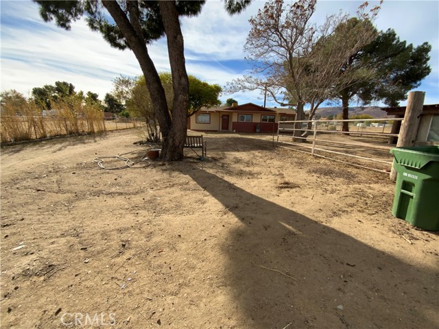 Detail Gallery Image 5 of 21 For 5037 W Avenue M8, Lancaster,  CA 93536 - 4 Beds | 2 Baths