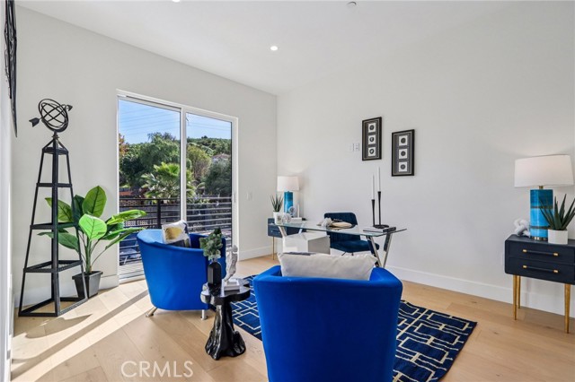 Detail Gallery Image 33 of 75 For 10511 Mary Bell Ave, Shadow Hills,  CA 91040 - 5 Beds | 5/1 Baths