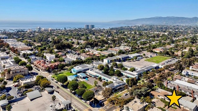 Detail Gallery Image 31 of 35 For 725 9th St #1,  Santa Monica,  CA 90402 - 3 Beds | 2 Baths