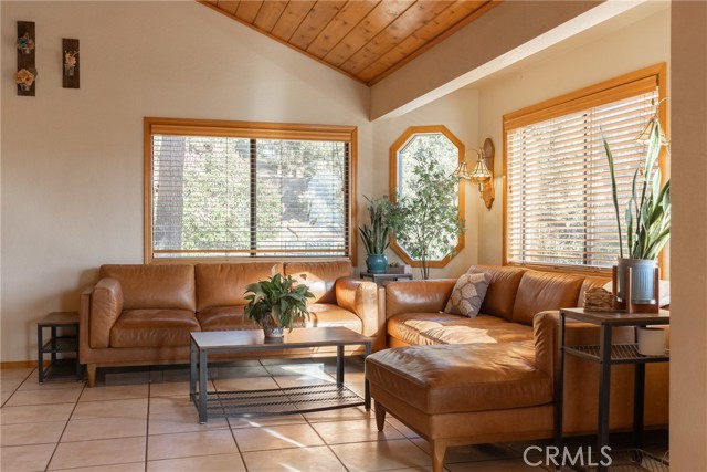 Detail Gallery Image 18 of 41 For 1841 Golden Rod Ave, Big Bear City,  CA 92314 - 4 Beds | 2/1 Baths