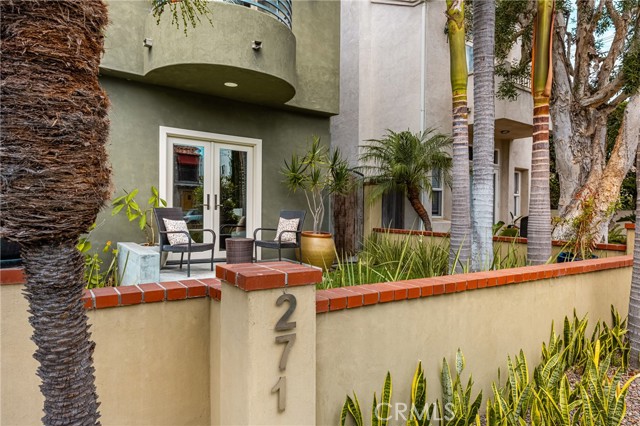 271 Prospect Avenue, Long Beach CA: https://media.crmls.org/medias/0b35136a-4a54-432c-898d-2ebd3e5f20ce.jpg