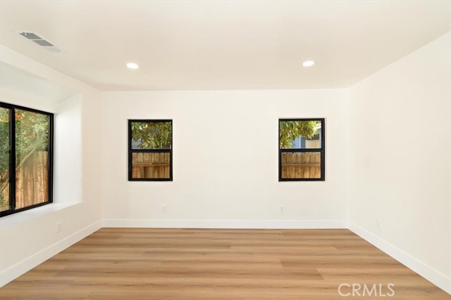 Detail Gallery Image 17 of 25 For 355 E Norton St, Long Beach,  CA 90805 - 3 Beds | 2 Baths