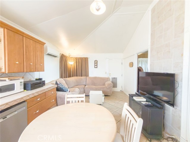 Detail Gallery Image 16 of 48 For 58388 Aberdeen Dr, Yucca Valley,  CA 92284 - 1 Beds | 1 Baths
