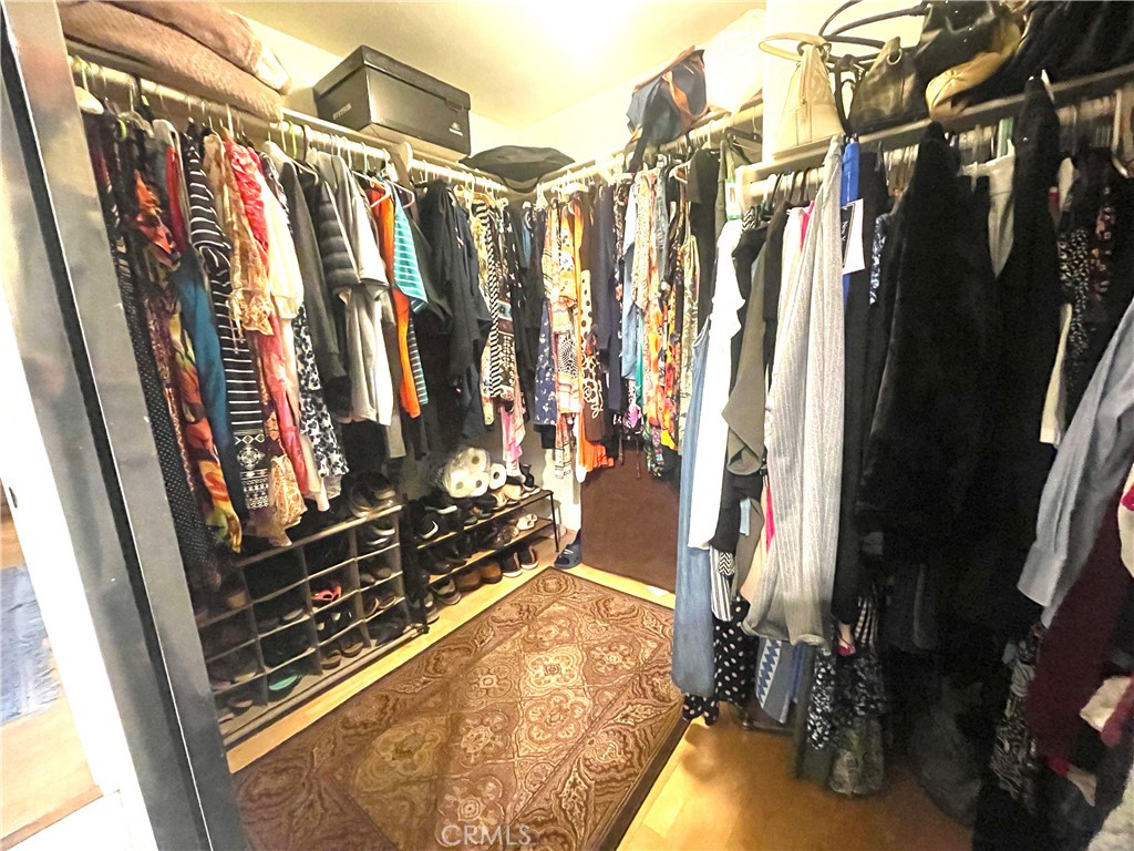 https://media.crmls.org/medias/0b358378-c5a6-4790-82a2-11ca21748d3b.jpg?preset=X-Large