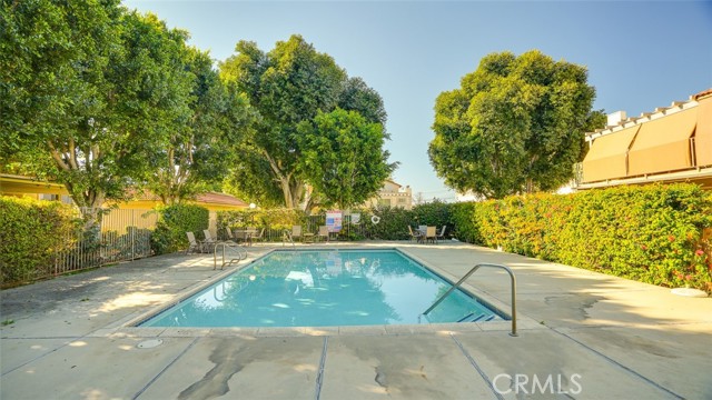 833 Cinnamon, Duarte CA: https://media.crmls.org/medias/0b35b39e-827c-4c56-a2d0-70dd1d80a40c.jpg