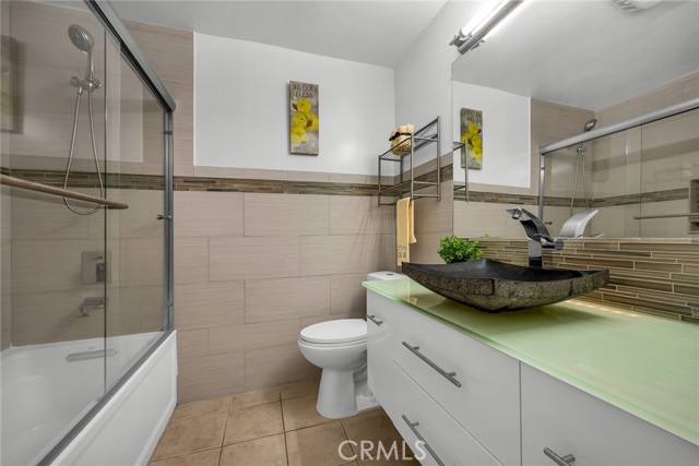 603 Prospect Avenue, Redondo Beach, California 90277, 3 Bedrooms Bedrooms, ,2 BathroomsBathrooms,Residential,For Sale,Prospect,SB24158790