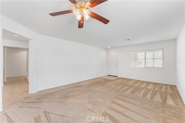 Detail Gallery Image 4 of 38 For 45334 Stadium, Lancaster,  CA 93535 - 4 Beds | 2 Baths