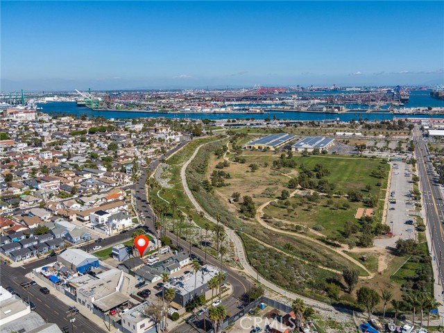2019 S Crescent Avenue, San Pedro CA: https://media.crmls.org/medias/0b369639-57e0-419b-aeca-528a5704e826.jpg