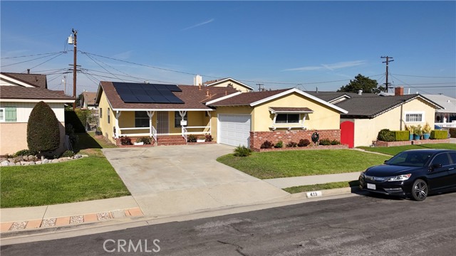 419 W Martinshire, Carson CA: https://media.crmls.org/medias/0b36e5bc-f075-4e30-8f26-763c789991cf.jpg