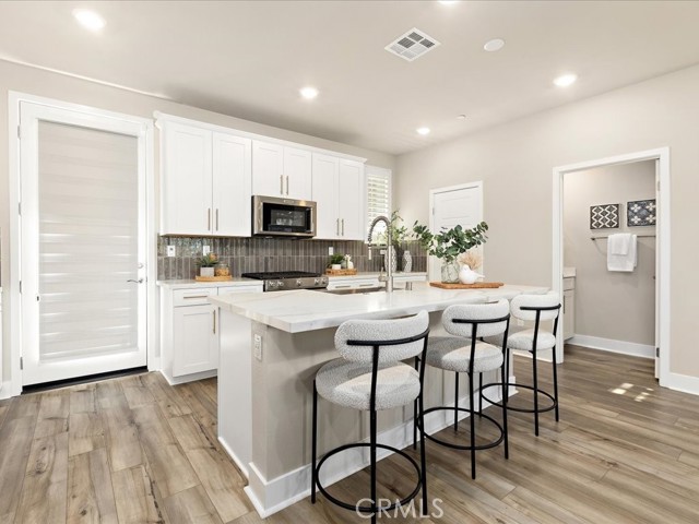 Detail Gallery Image 9 of 44 For 1441 Longview Lane, San Pedro,  CA 90732 - 4 Beds | 3/1 Baths