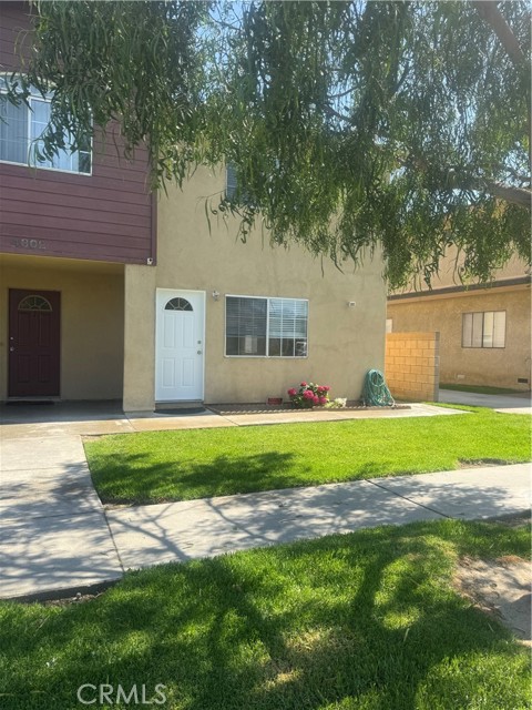 4302 Ave Howard, Los Alamitos CA: https://media.crmls.org/medias/0b3702b4-dcba-4179-b82c-e868302062e1.jpg