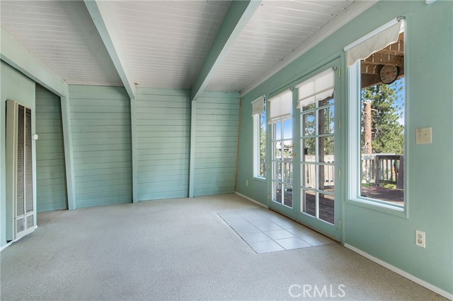 720 Maryland Road, Big Bear Lake CA: https://media.crmls.org/medias/0b3821ce-3253-4ed5-91a7-b2f684e266ae.jpg