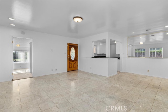 Detail Gallery Image 5 of 25 For 21601 Palos Verdes Bld, Torrance,  CA 90503 - 4 Beds | 3 Baths