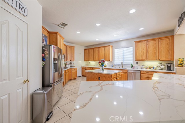 4302 Olivera Place, Lancaster CA: https://media.crmls.org/medias/0b38aa1f-4817-49ff-a84c-fbcb010747b0.jpg