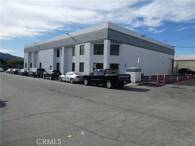 913 Ruberta Avenue, Glendale, California 91201, ,Commercial Lease,For Rent,913 Ruberta Avenue,CRGD23211279