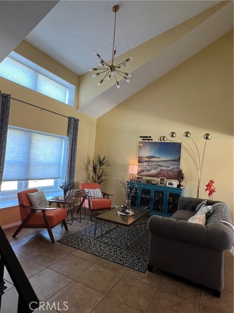 Detail Gallery Image 4 of 25 For 7855 Lime Ave, Fontana,  CA 92336 - 3 Beds | 2/1 Baths