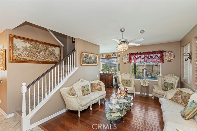 Detail Gallery Image 8 of 45 For 27488 Murrieta Oaks Ave, Murrieta,  CA 92562 - 4 Beds | 3 Baths