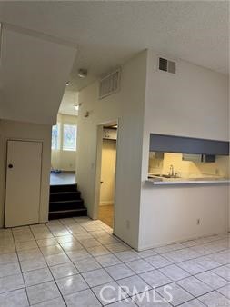 Detail Gallery Image 4 of 23 For 4904 Ithaca Ave #5,  Los Angeles,  CA 90032 - 3 Beds | 2 Baths